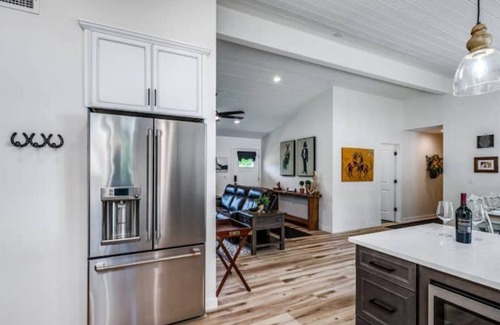 Murphys Casa | Stunning New Horse and Hare Inn