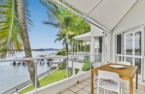 Noosaville Apartamento | Noosa River Gardens el nombre lo dice todo