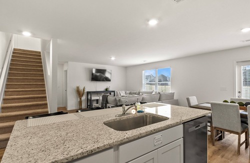 Northport Casa | Stunning Northport home 5bd 3bth and just 7 miles to UofA