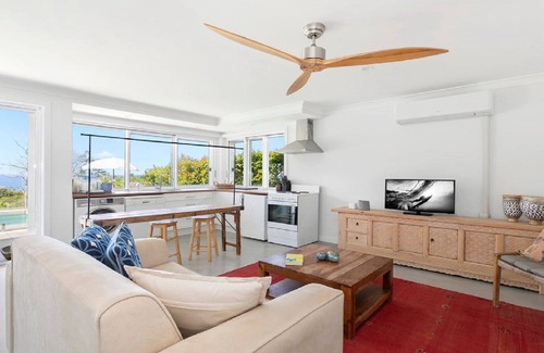 Killcare Heights Casa | Stunning ocean views and pool