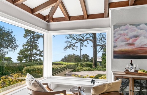 Carmel Woods Casa | Stunning Ocean Views Close to Golf Wine Tasting Shops Beach