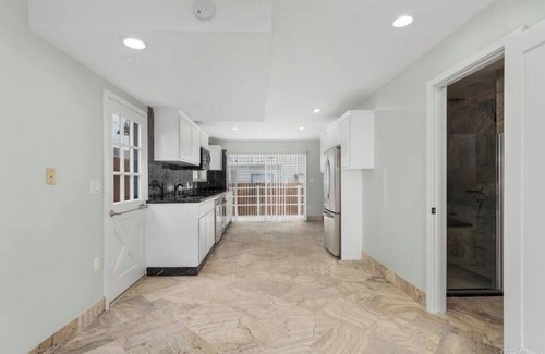 Imperial Beach Casa | Stunning Oceanfront luxury Townhome