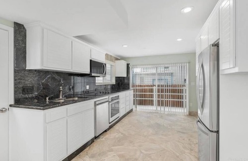Imperial Beach Casa | Stunning Oceanfront luxury Townhome