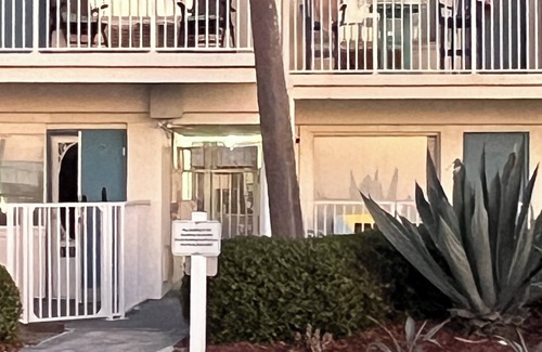 Bostwick Park Condominio | Ground Floor Oceanfront Condo in lovely Daytona Beach. 1 bedroom with AC & WiFi