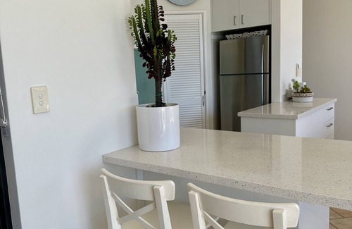 Dunsborough Casa | Stunning Oceanfront villa with panoramic views,only 5 minute walk to Dunsborough