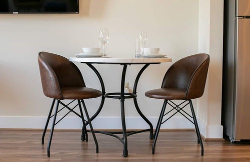 Old Town West Apartamento | ⚜Stunning Old Town Studio Apt⚜Free Parking⚜