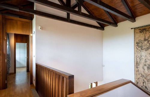 Santo Stefano Belbo Casa | Casa de vacaciones privada con WIFI, piscina privada, TV, terraza, mascotas permitida, aparcamiento