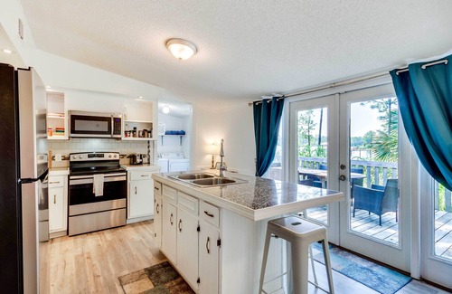 Bayou Grande Villa Casa | Stunning Pensacola Home, 8 Mi to Downtown!