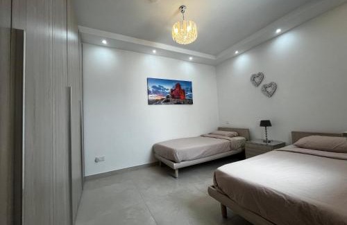Tower Road Apartamento | Stunning penthouse, 2 bedroom, heart of Sliema