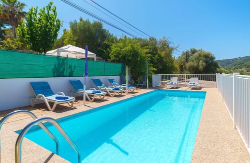 Establiments Casa | Casa de vacaciones privada con piscina privada, A/C, WIFI, TV, patio, vista panorámica