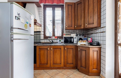 Montegrosso dʼAsti Casa | Maravillosa casa de vacaciones privada con A/C, piscina privada, WIFI, TV, patio, mascotas permitida