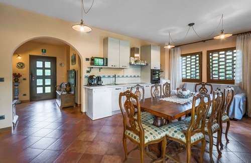 San Miniato Villa | Estupenda casa de vacaciones privada con A/C, piscina privada, WIFI, TV, patio y mascotas permitida