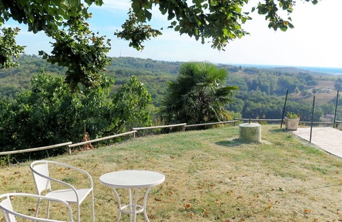 L'Honor-de-Cos Villa | Casa de vacaciones privada con piscina privada, TV, terraza, vista panorámica, aparcamiento