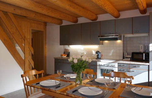Blenio Casa | Preciosa casa de vacaciones privada con WIFI, TV, mascotas permitida y vista panorámica