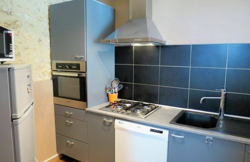 Cissac-Medoc Casa | Estupenda casa de vacaciones privada para 5 personas con piscina, WIFI, TV, terraza y aparcamiento
