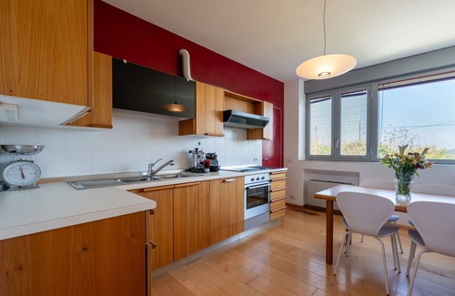 Castellinaldo Villa | Casa de vacaciones privada con A/C, WIFI, piscina privada, TV, terraza, vista panorámica