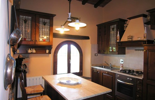 Vicchio Villa | Stunning private villa for 9 guests with WIFI, private pool, TV and parking