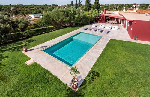 Pata de Cima Villa | Estupenda casa de vacaciones privada con piscina privada, A/C, WIFI, TV, patio y aparcamiento