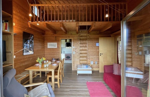 Illmensee Casa | Maravillosa casa de vacaciones privada para 4 personas con WIFI, TV, terraza y vista panorámica