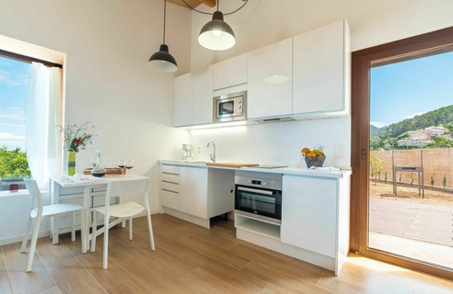 Banyalbufar Casa | Maravillosa casa de vacaciones privada para 2 personas con A/C, WIFI, TV y patio