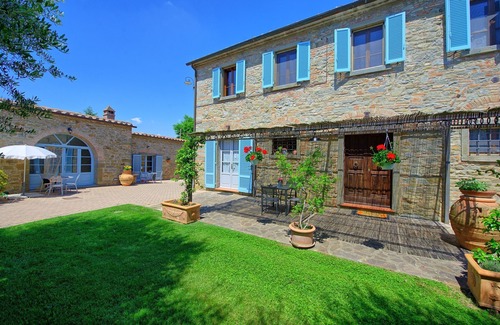 Fratticciola Villa | Estupenda casa de vacaciones privada con WIFI, jacuzzi, A/C, piscina privada, cerca de Cortona