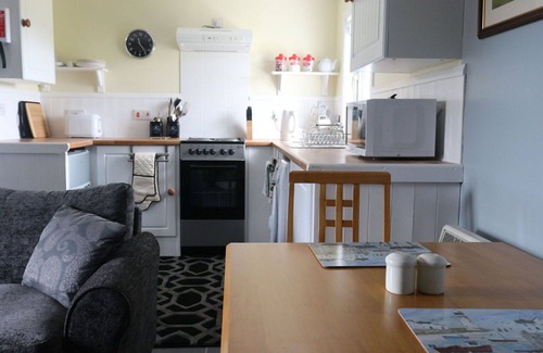 Bornesketaig Casa | Estupenda casa de vacaciones privada para 2 personas con TV y vista panorámica