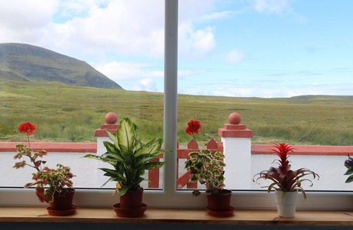 Bornesketaig Casa | Estupenda casa de vacaciones privada para 2 personas con TV y vista panorámica