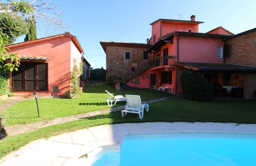 Lucignano Villa | Preciosa casa de vacaciones privada para 12 personas con piscina privada, WIFI, TV y aparcamiento