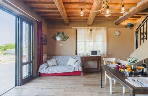 Castelvecchio Casa | Casa de vacaciones privada con A/C, WIFI, piscina privada, jacuzzi, TV, terraza