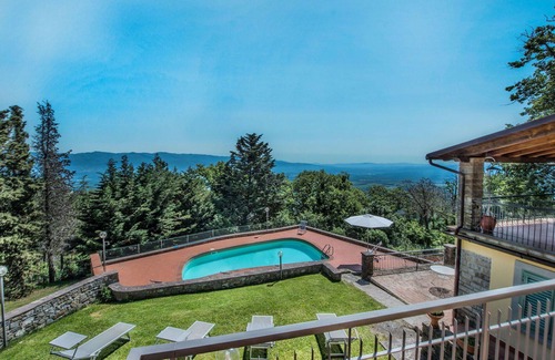 Neri Casa | Casa de vacaciones privada con piscina privada, WIFI, TV, terraza, vista panorámica, aparcamiento