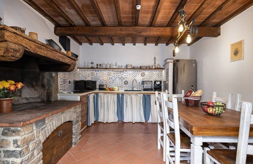 Lucolena Villa | Casa de vacaciones privada con WIFI, piscina privada, TV, patio, cerca de Greve In Chianti