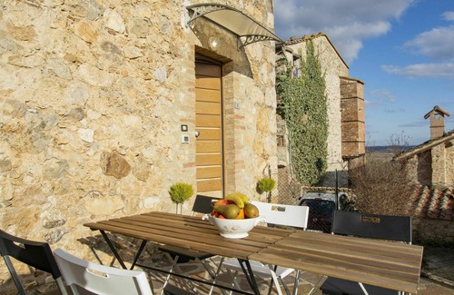 Sovicille Casa | Estupenda casa de vacaciones privada con WIFI, TV, terraza, vista panorámica, aparcamiento