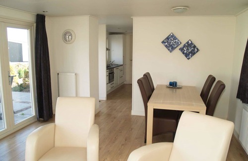 Strijensas Casa | Estupenda casa de vacaciones privada para 4 personas con piscina, WIFI, TV y terraza