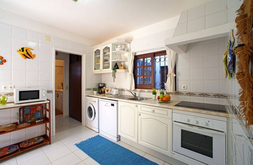 Alpouvar Villa | Maravillosa casa de vacaciones privada para 4 personas con piscina privada, A/C, WIFI, TV y patio
