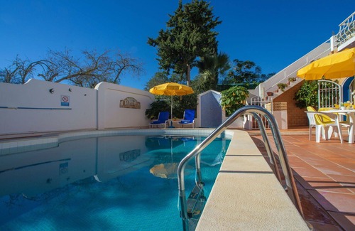 Alpouvar Villa | Maravillosa casa de vacaciones privada para 4 personas con piscina privada, A/C, WIFI, TV y patio