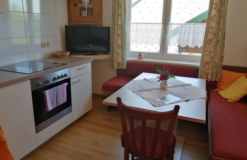Oberwang Casa | Maravillosa casa de vacaciones privada para 4 personas con TV y terraza
