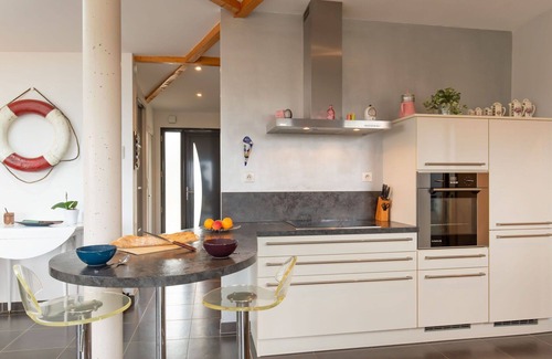 Plouarzel Casa | Maravillosa casa de vacaciones privada con WIFI, TV, terraza, mascotas permitida y aparcamiento