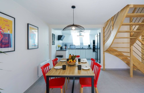 Plovan Casa | Maravillosa casa de vacaciones privada para 5 personas con WIFI, TV y terraza