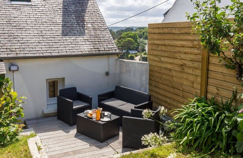 Locquirec Casa | Estupenda casa de vacaciones privada para 4 personas con WIFI, TV, patio y mascotas permitida