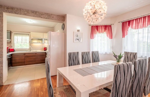 Municipality of Krizevci Casa | Casa de vacaciones privada con piscina privada, A/C, WIFI, TV, terraza, vista panorámica