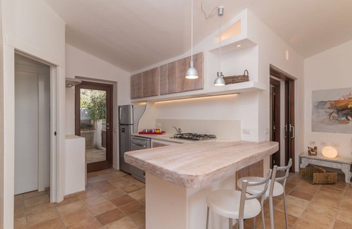 Portobello di Gallura Casa | Maravillosa casa de vacaciones privada con WIFI, TV, terraza, mascotas permitida y aparcamiento