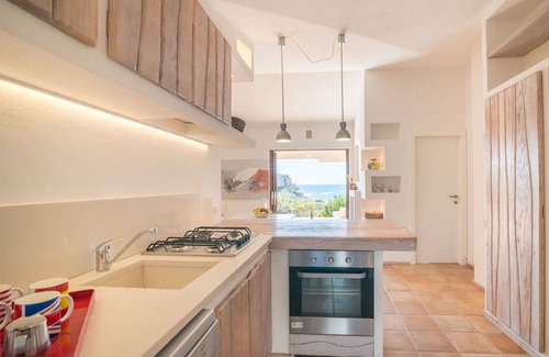 Portobello di Gallura Casa | Maravillosa casa de vacaciones privada con WIFI, TV, terraza, mascotas permitida y aparcamiento