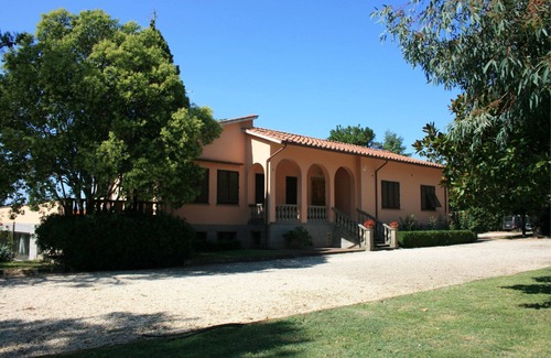 Corchiano Villa | Casa de vacaciones privada con WIFI, piscina, TV, terraza, mascotas permitida, aparcamiento