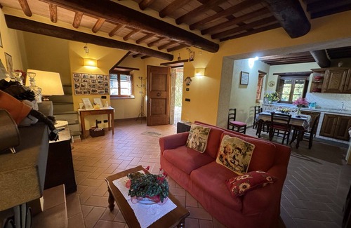Pescaglia Villa | Casa de vacaciones privada con WIFI, piscina privada, TV, vista panorámica, cerca de Lucca