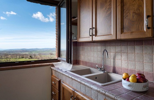 Scansano Casa | Casa de vacaciones privada con WIFI, patio, mascotas permitida, vista panorámica, aparcamiento