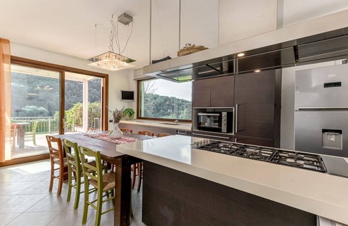 Scarlino Villa | Casa de vacaciones privada con WIFI, piscina privada, patio, vista panorámica, aparcamiento