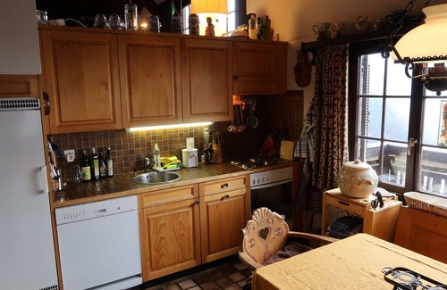 Alvaneu Casa | Casa de vacaciones privada con WIFI, TV, patio, mascotas permitida, vista panorámica, aparcamiento