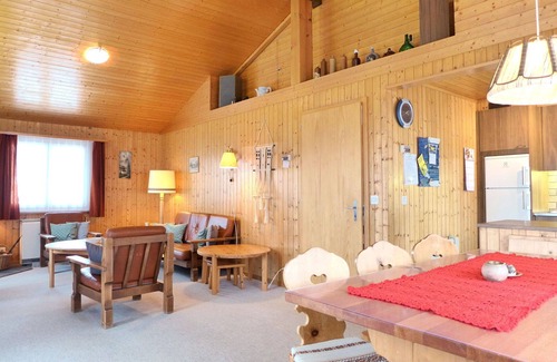 Buerchen Casa | Estupenda casa de vacaciones privada con TV, patio, mascotas permitida y vista panorámica