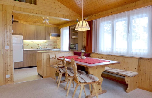 Buerchen Casa | Estupenda casa de vacaciones privada con TV, patio, mascotas permitida y vista panorámica