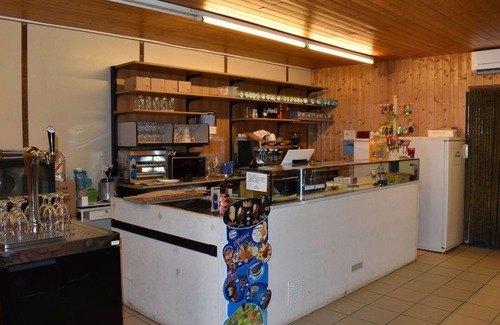 Riazzino Casa | Casa de vacaciones privada con WIFI, A/C, piscina, terraza, mascotas permitida, vista panorámica